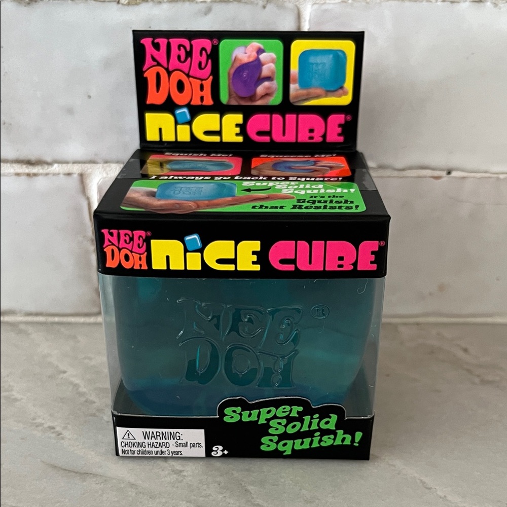 Nice Cube Super Solid Squish - Blue